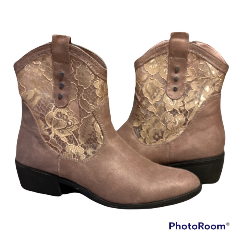 Sugar Imitation Suede and Lace Boot Size 11
